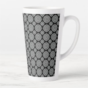 Caneca De Café Latte Desenho de Mandala Preto e Branco