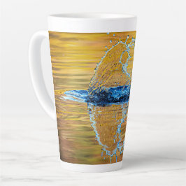 Caneca De Café Latte Despejo na noite de outono