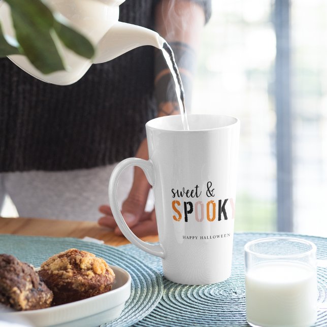 Caneca De Café Latte Doce e Spooky Halloween Latte Mug | Caiu (Criador carregado)