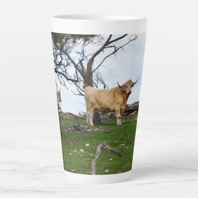 Caneca De Café Latte Duas Vacas Terrestres Cultivadas em Terras Agrícol (Frente)