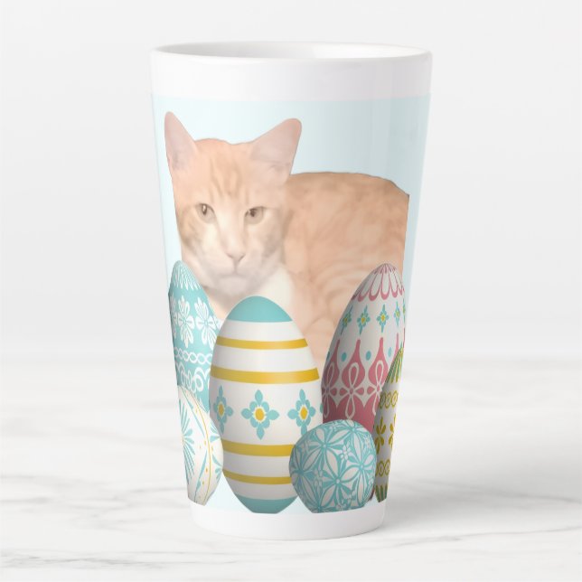 Caneca De Café Latte Easter Kitten Photo with Painted Eggs (Frente)