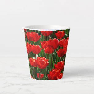 Caneca De Café Latte Elegantes Flores Florais de Tulipa e Rosa Fotograf