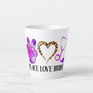 Caneca De Café Latte Enfermeira do Amor pela Paz - Design de Enfermeira