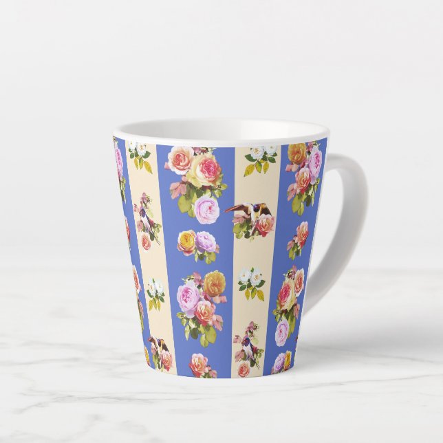 Caneca De Café Latte Engolidos e rosas (Ângulo direito)