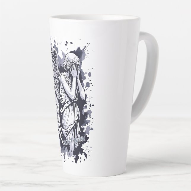 Caneca De Café Latte Escultura de um Anjo Vestígio - com Placas 1 (Ângulo direito)