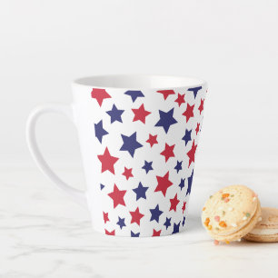 Caneca De Café Latte Estrelas Vermelhas e Azuis, 4 de Julho, Fundo Bran