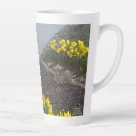 Caneca De Café Latte Feliz Dia de as mães 2025 por RoseWrites