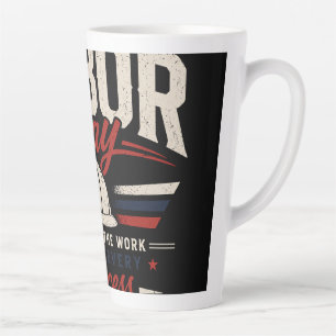 Caneca De Café Latte Feliz Dia do Trabalhador Tipografia Vintage em Hom