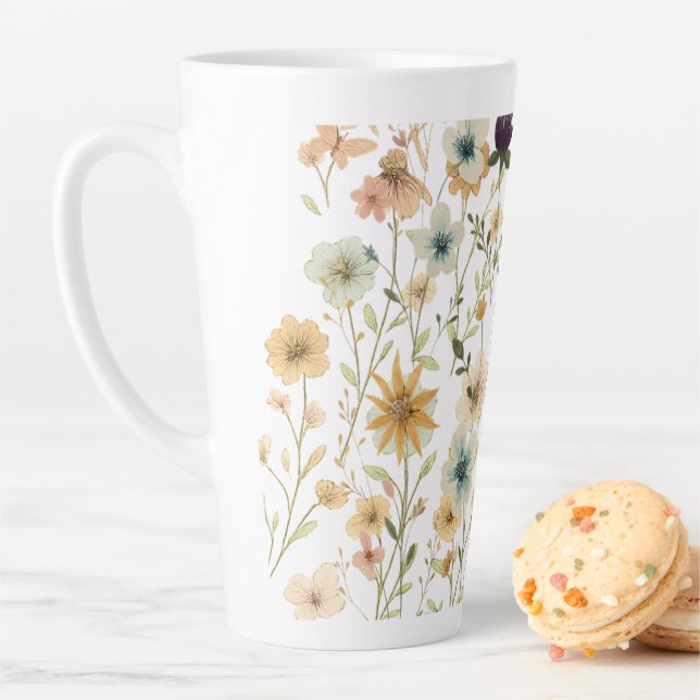 Caneca De Café Latte Floral & Butterfly,  Whimsical Garden-Inspired  (In Situ)