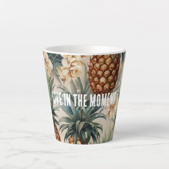 Caneca De Café Latte Floral de Abacaxis Tropicais (Frente)