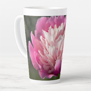 Caneca De Café Latte Flores cor-de-rosa grandes na foto de primavera