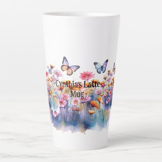 Caneca De Café Latte Flores de Prados Selvagens com borboletas nome edi (Frente)