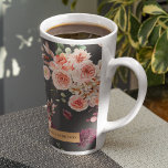 Caneca De Café Latte Flores Modernas de Pastel e Presente Personalizado<br><div class="desc">Flores Modernas de Pastel e Presente Personalizado Kraft</div>