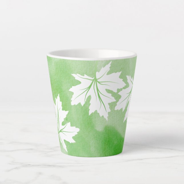 Caneca De Café Latte Folhas de primavera de aquarela verde e de mapeame (Frente)
