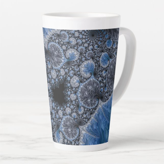 Caneca De Café Latte Fractal azul abstrato preto (Ângulo direito)