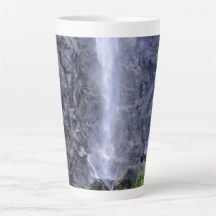 Caneca De Café Latte Fundo de Bridalveil Falls, Yosemite, CA