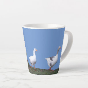 Caneca De Café Latte Gansos Bonitos. Caneta azul