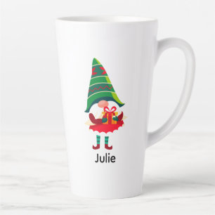 Caneca De Café Latte Gnomo de Natal personalizado segurando uma caixa d