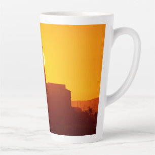 Caneca De Café Latte Golden Sunset Silhouette of Farol da Barra Salvado