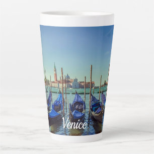 Caneca De Café Latte Gondolas em Veneza, Itália