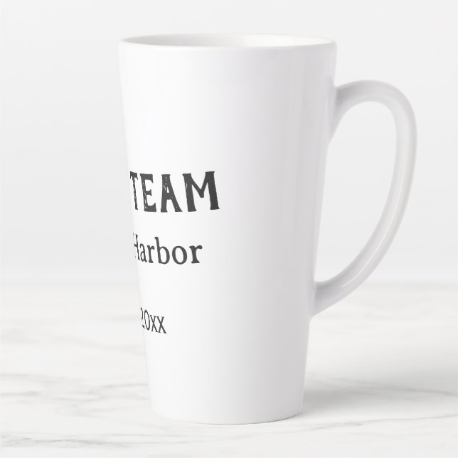 Caneca De Café Latte Groom team groomsman name date bachelore party (Direita)