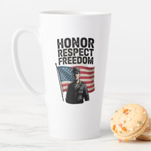 Caneca De Café Latte Honrando Heroes Veteran Day Design Patriótico