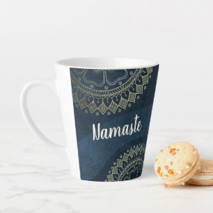Caneca De Café Latte Instrutor de Meditação Yoga Dourado Mandala Marinh