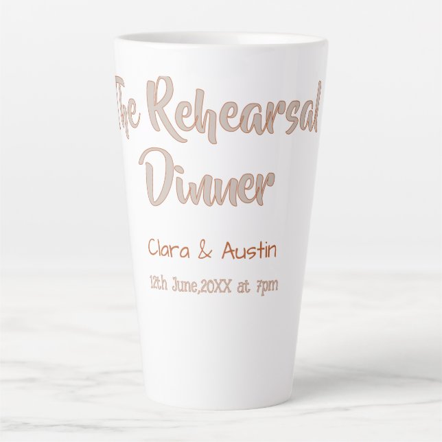 Caneca De Café Latte Jantar de ensaio na noite anterior simples mínimo  (Frente)