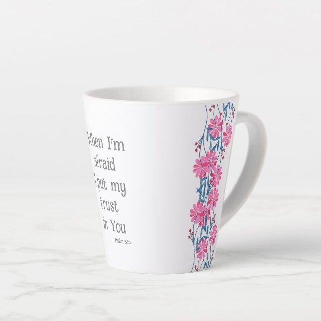 Caneca De Café Latte Linda Bíblia Cristã Verse Psalm 56:3 Floral (Ângulo direito)