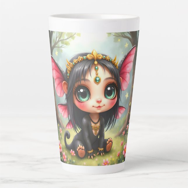 Caneca De Café Latte Liora – Guardiã de Estrelas Minúsculas.  (Frente)