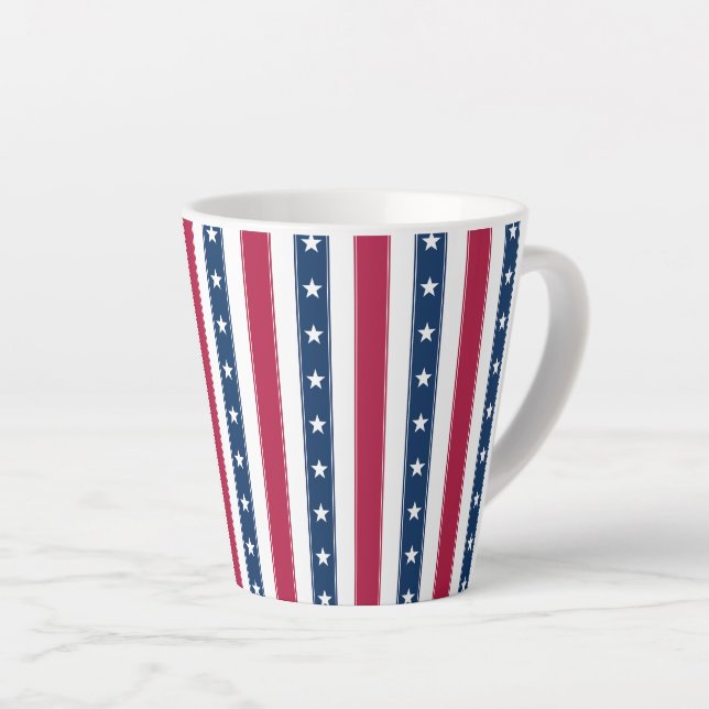 Caneca De Café Latte Listras Verticais com Estrelas Patrióticas (Ângulo direito)