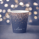 Caneca De Café Latte Marinho Azul Rosa Dourado Blush Cor-de-rosa brilha<br><div class="desc">Azul marinho e Rosa Dourado - Lente cor-de-rosa com brilho brilhante Monograma Nome Latte Coffee Cup Mug. Isto faz o doce e perfeito aniversário de 16 anos,  casamento,  chá de panela,  aniversário,  chá de fraldas ou festa de solteira presente para alguém que ama luxo de luxo e estilos quíticos.</div>
