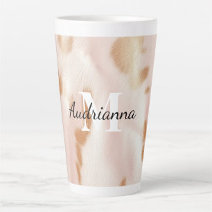 Caneca De Café Latte Monograma de Cowhide da Moça Rosa-Rosa-Esbranquiça
