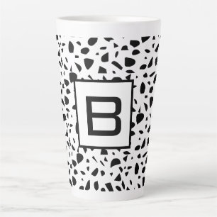 Caneca De Café Latte Monograma inicial do padrão branco preto Terrazzo