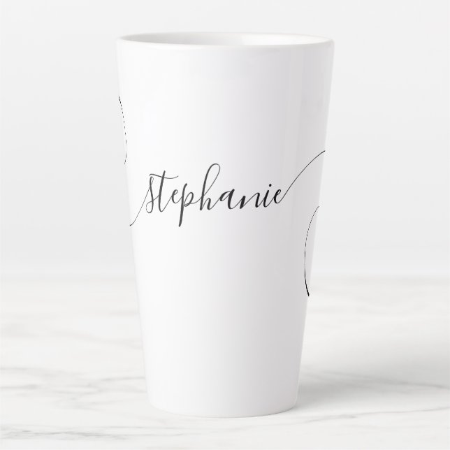Caneca De Café Latte Nome Curvo de Script Elegante Preto (Frente)