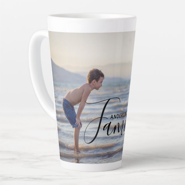Caneca De Café Latte Nome da Família Personalizada de Modelo de Foto Mo (Ângulo esquerdo)