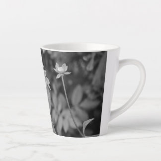 Caneca De Café Latte Nomes de Deus Floral Mug