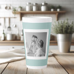 Caneca De Café Latte Oferta Simples E Amável De Foto Da Família Moderna<br><div class="desc">Oferta Simples E Amável De Foto Da Família Moderna</div>