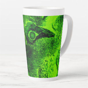 Caneca De Café Latte olhando para o verde