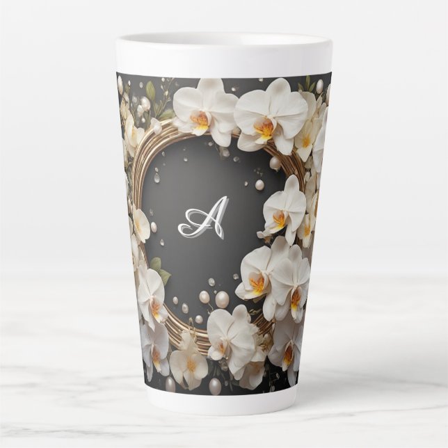 Caneca De Café Latte Orquídea Branca Grinalda Floral Com Pérolas e Ouro (Frente)
