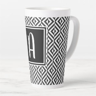 Caneca De Café Latte Padrão de Diamante Preto e Branco Monograma