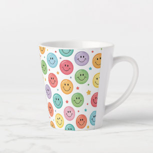 Caneca De Café Latte Padrão de Emoji Sorridente