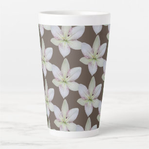Caneca De Café Latte Padrão de Flor Lilar de Raiva Branca Moderna