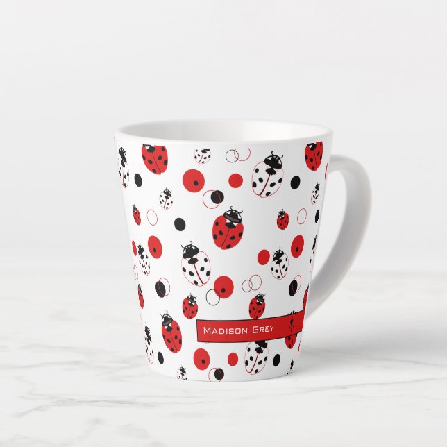Caneca De Café Latte Padrão de Ladybug vermelho, preto e branco simples (Ângulo direito)