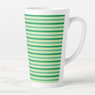 Caneca De Café Latte Padrão de Listras Verdes do Dia de São Patrício