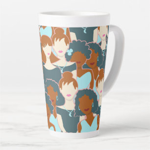 Caneca De Café Latte Padrão sem costura com garotas negras e brancas