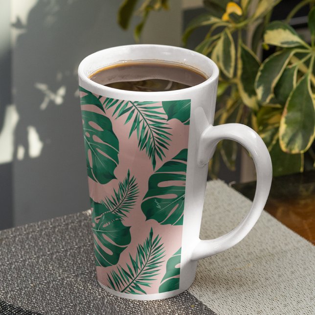 Caneca De Café Latte Palma Rosa Tropical e Verde deixa um padrão perfei (Criador carregado)