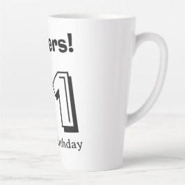 Caneca De Café Latte Parabéns 21 aniversário letra negrito nome menino 