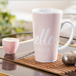 Caneca De Café Latte Pastel Mínimo Moderno, Rosa Alô E Seu Nome<br><div class="desc">Pastel Mínimo Moderno,  Rosa Alô E Seu Nome</div>