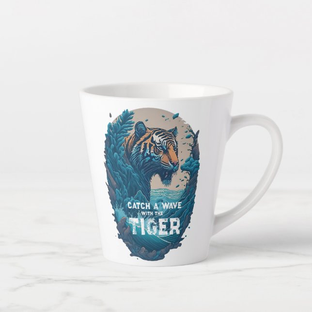 Caneca De Café Latte Pegue uma onda com o tigre (Direita)